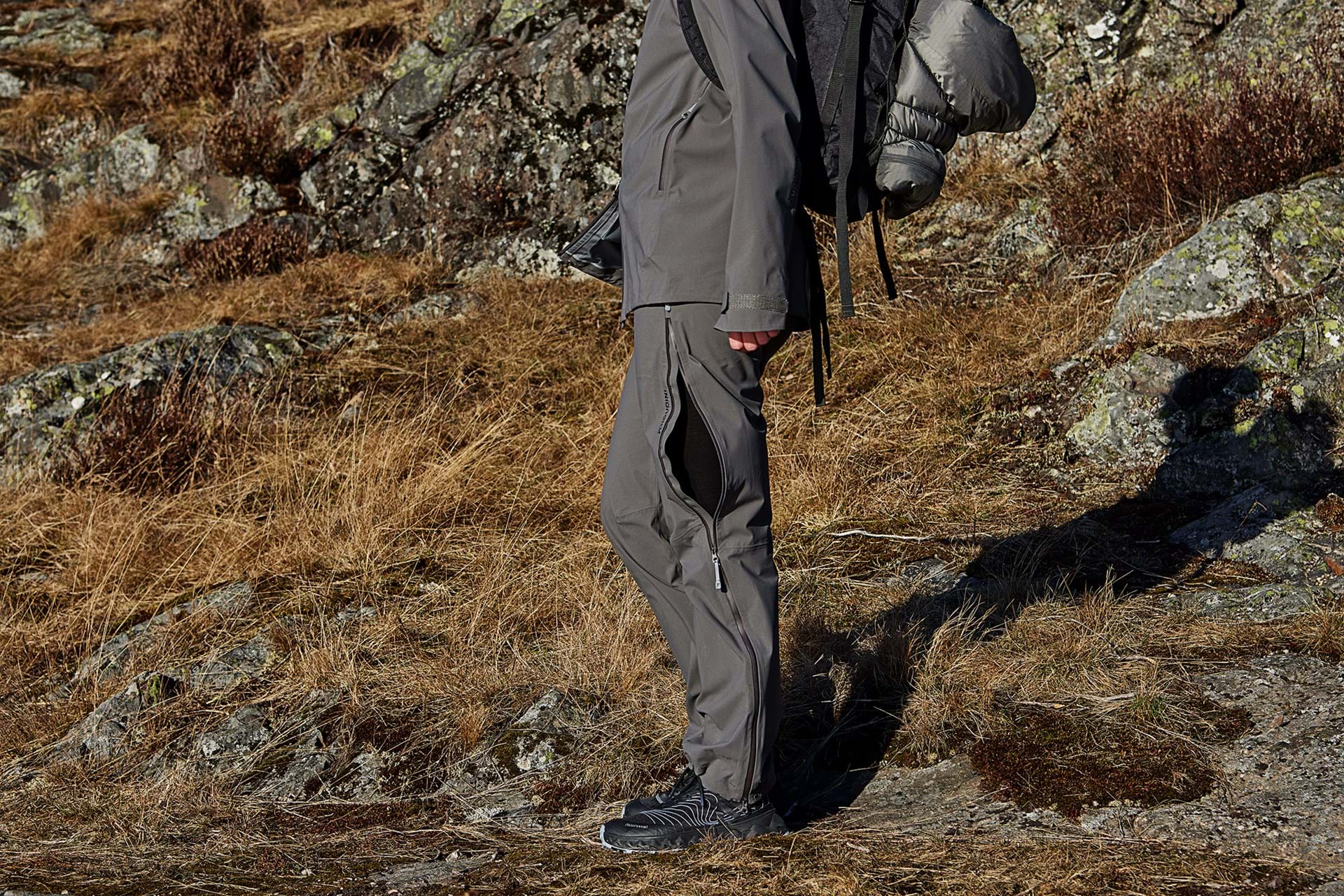 https://api.houdinisportswear.com/_images/b4fe8a8a-aece-42be-8eca-8674570ddf97/Houdini_Sportswear_F25_Mood_Sthlm_128.jpg